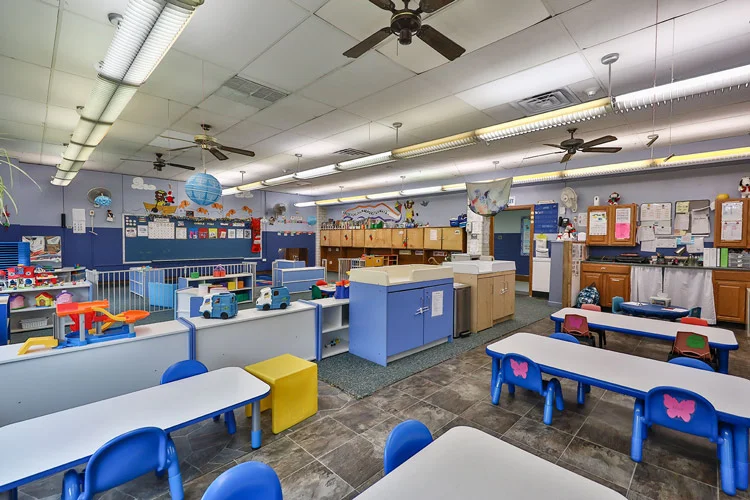 fozzie bear daycare room