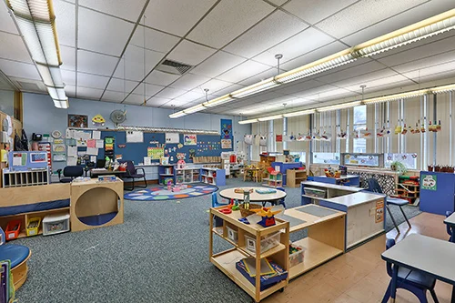 teddy bear preschool room